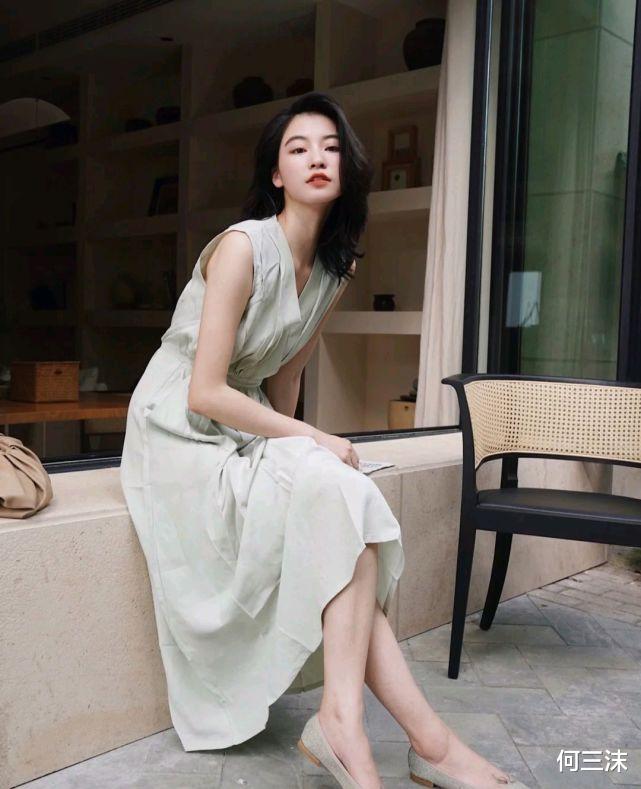 何三沫|如何快速提升女人的精致感呢？学会穿搭是关键，轻松成为优雅女人