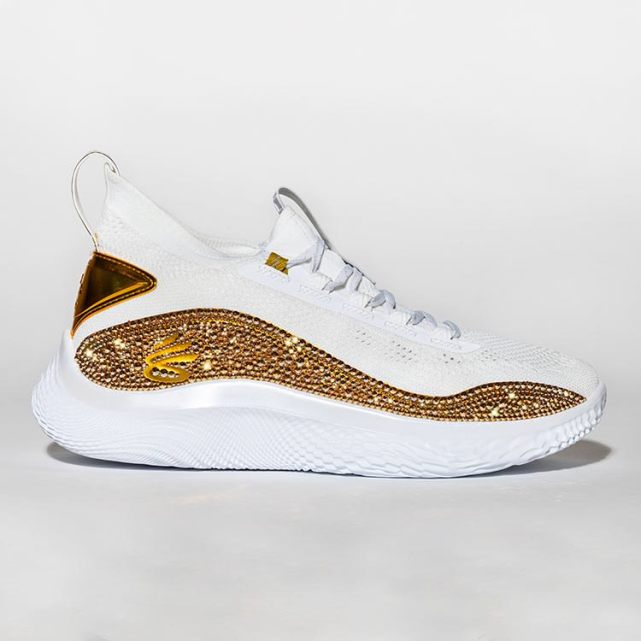 陈博主潮物Sneaker|库里8盘点，24K水晶有点豪华!