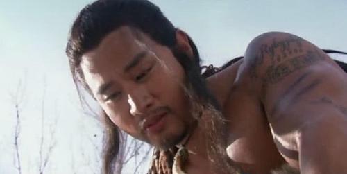 舜网 史上最“尬”穿帮镜头，还珠格格忍了，陈乔恩这手头可真长