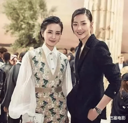 邱泽|女星同框气场大不同，有人slay全场，有人成了村姑，气质太重要