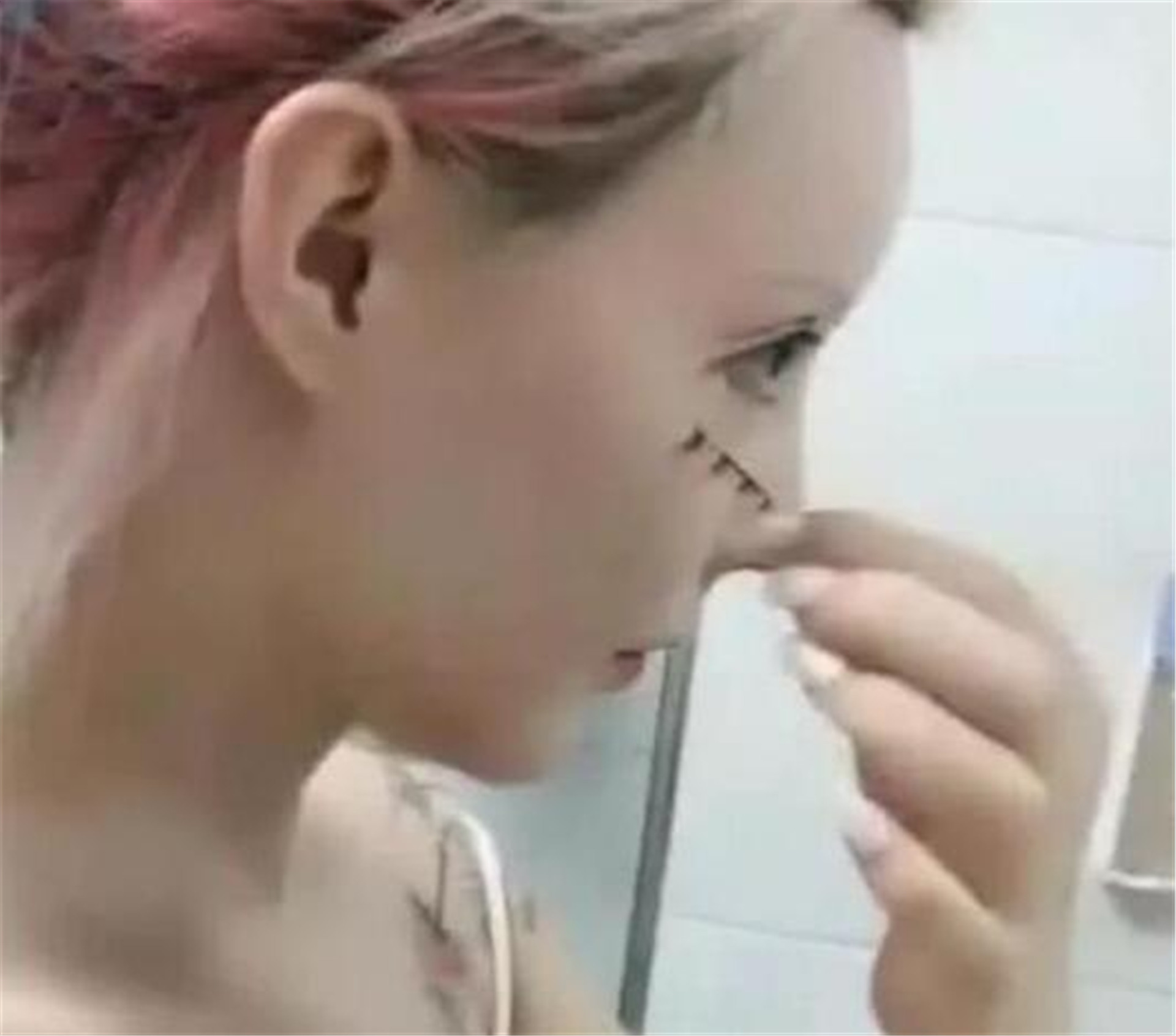 芭比娃娃|“芭比娃娃”长相太美，富豪砸下400万让她卸妆，结果怎样了？