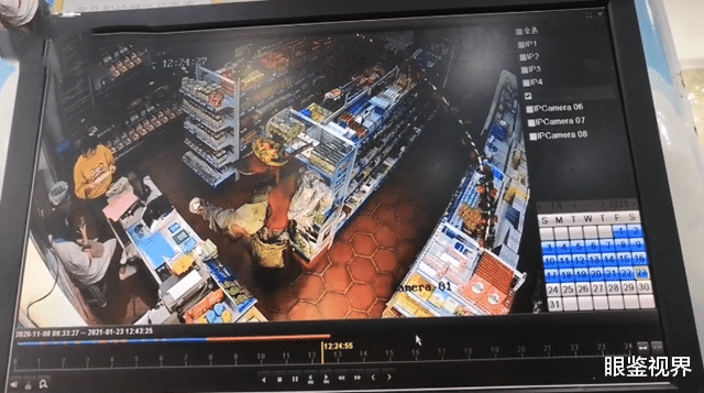 眼鉴视界 福建泉州现瘆人乞丐，扮相诡异讨钱还不说话，附近商家苦恼不已