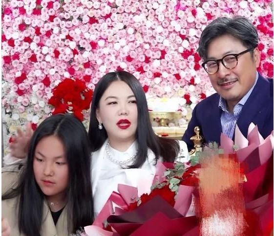 鹿晗|李湘绯闻对象曝光？男方身材硬朗状态佳，样貌不输王岳伦