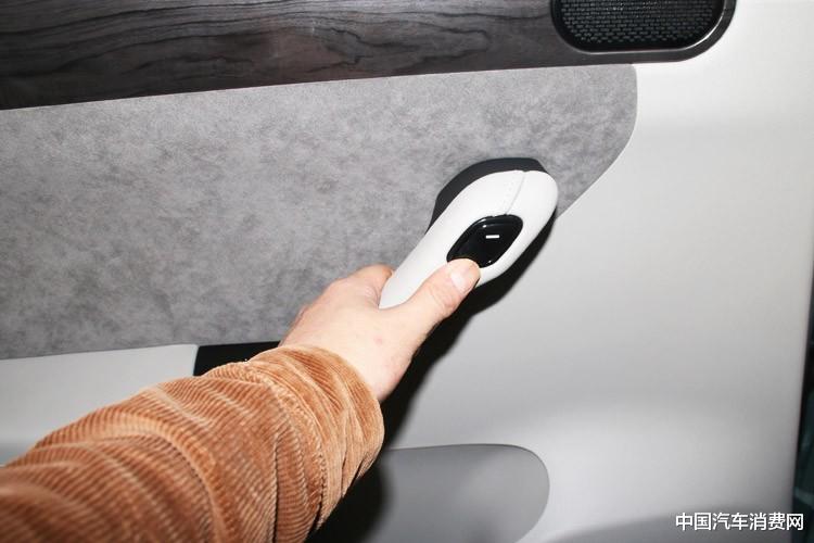 好看智能还新颖  到店体验零跑C11