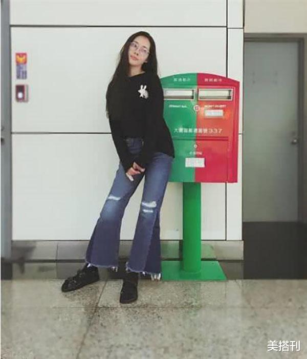 郭碧婷|郭碧婷私服翻车，宽松T恤配喇叭裤，170身高硬是穿出了158的感觉