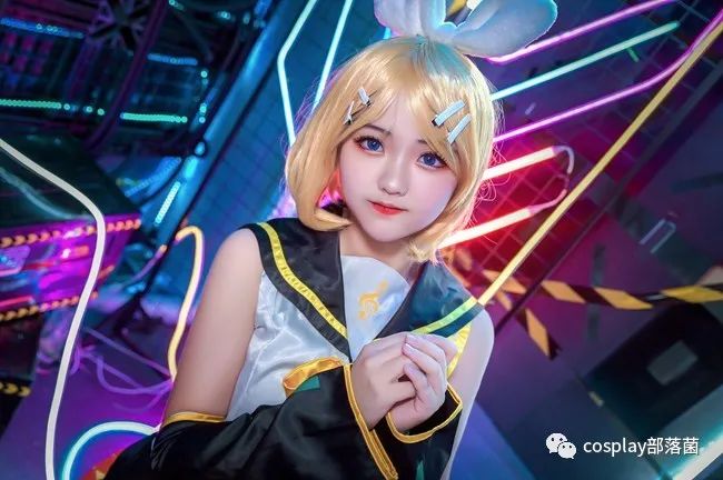 |cos：初音miku&amp;镜音rin 文艺复兴