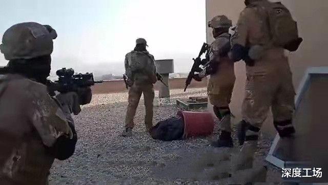 10名警衛攔截失敗，敢死隊瘋狂開火：塔利班特種兵司令當場被打死-圖6