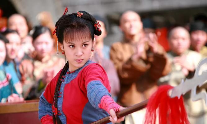 我已是短发|新《还珠格格》的柳红再次出演正午剧的“渣女”？