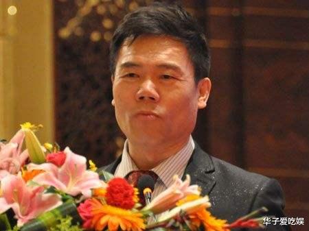 于谦|“司柳之争”愈演愈烈，各路大V纷纷站队，相声演员于谦无辜躺枪