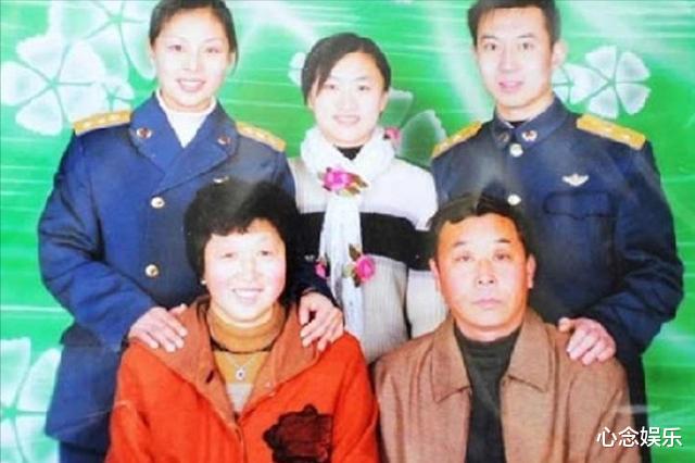 空间站 航天员要学30门课、受800斤压力，父亲劝王亚平：地球外面太危险