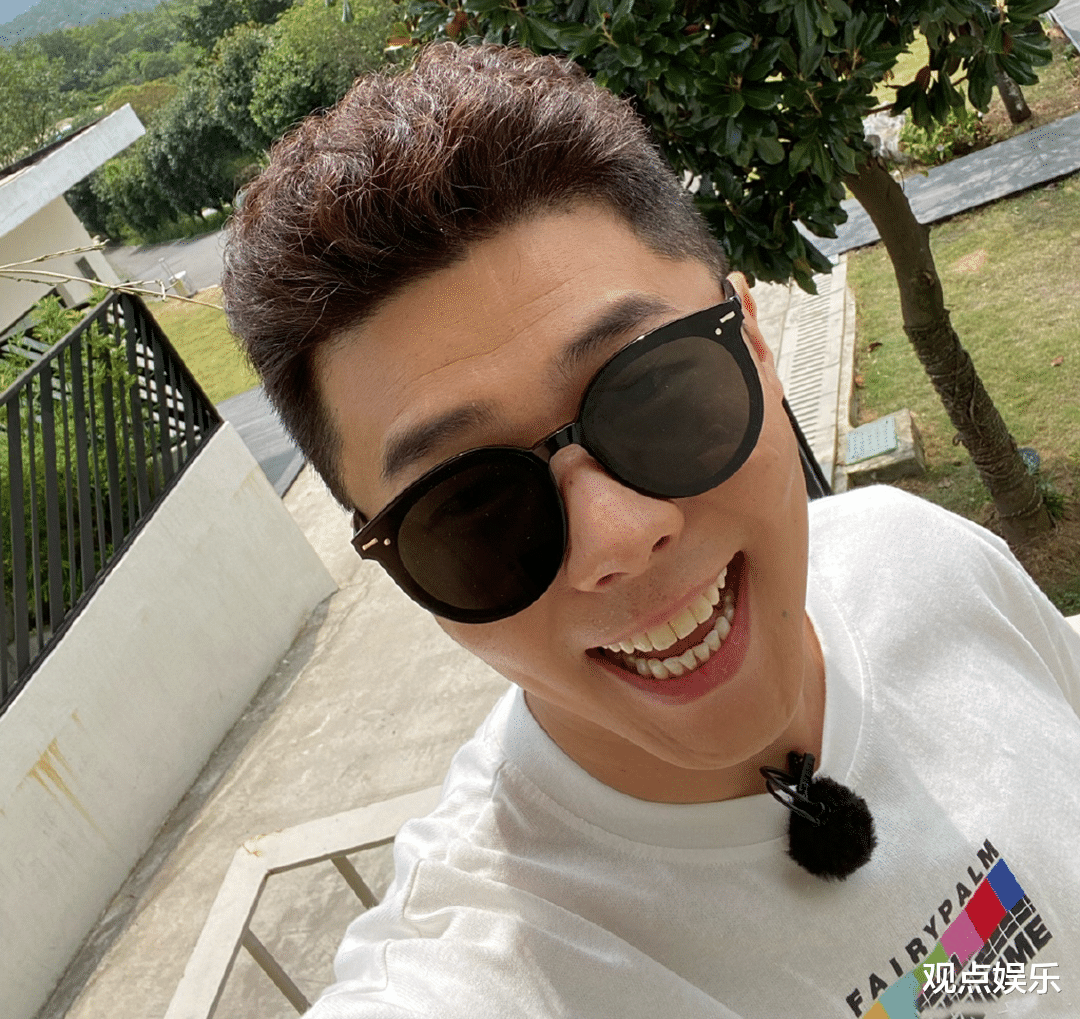 德云社|德云社团综开播在即，演员轰炸节目组要车要酒要化妆品，迷幻操作