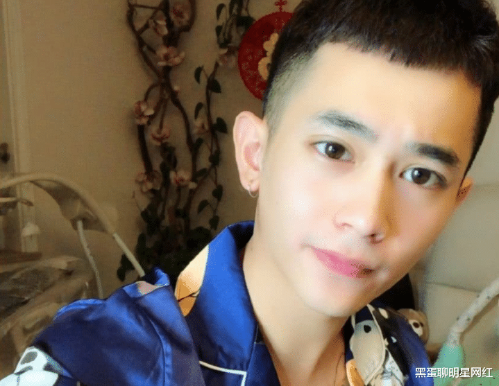 |吴迪公开“逆徒”名单，抱怨众人私下讨论自己，放话：挨个起诉