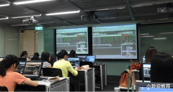 本科生|我国“过度饱和”的5大专业，不仅录取分数线高，毕业就业也很难