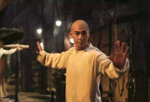 韩雪|48岁赵文卓住宅曝光，装修简朴不符身份，曾因甄子丹事业受打击