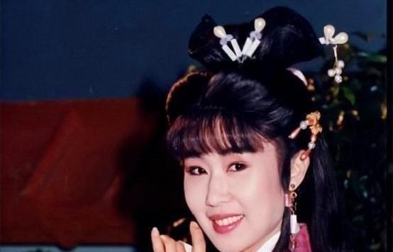 新白娘子传奇|《新白娘子传奇》碧莲，相爱28年却遭骗财背叛，62岁复出谋生