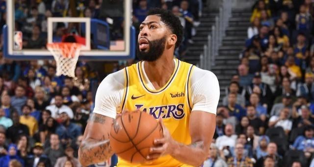 宓孤林|阵容混乱，伤病堪忧，湖人“360”组合接近失败，恐退出争冠行列