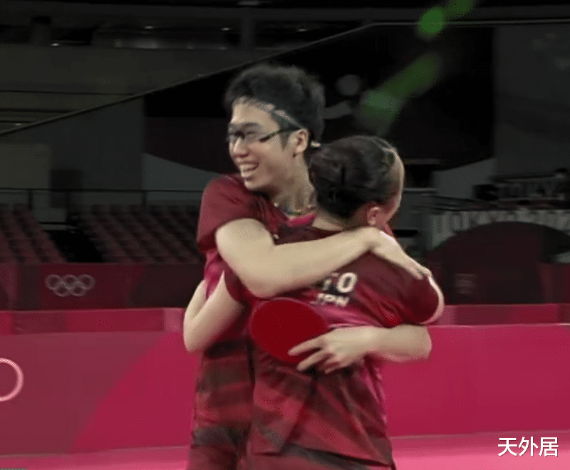 遇合情感攻略|心酸！伊藤美诚KO国乒怒吼庆祝，动情拥抱水谷隼，许昕刘诗雯落寞