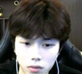 ag战队|KPL：AG麟羽复播自信全无，自嘲不配当职业选手，被月光用废了？