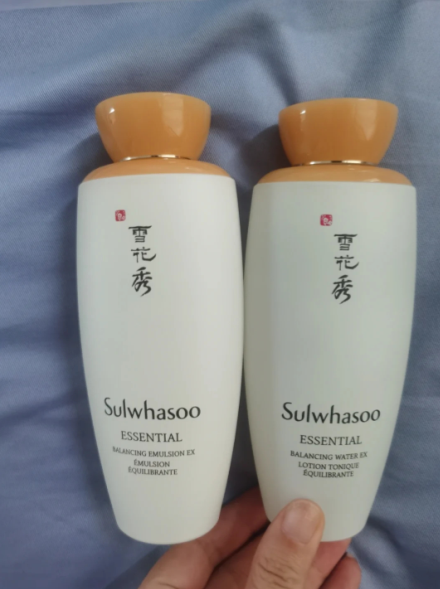 护肤品|公认好用的5款护肤品，雅诗兰黛修复，雪花秀滋润度高，孕妇可用
