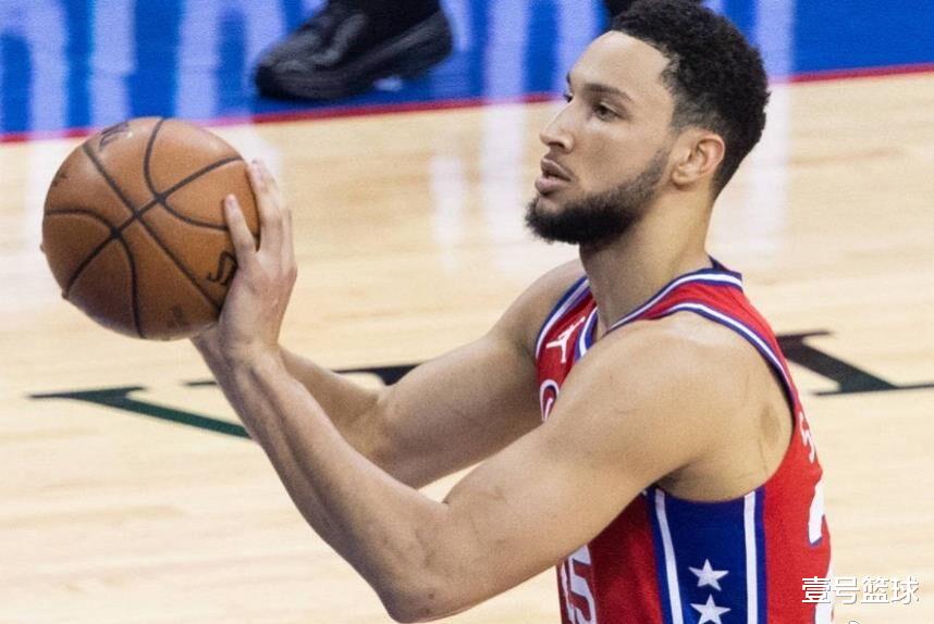 西蒙斯|四年级巨婴！罚丢球超纳什生涯，1.7亿先生彻底沦为毒瘤