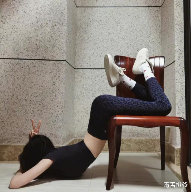 杨幂|杨幂因“漫画腰挑战”惹争议，本人亲自发文回应，考虑不周很抱歉