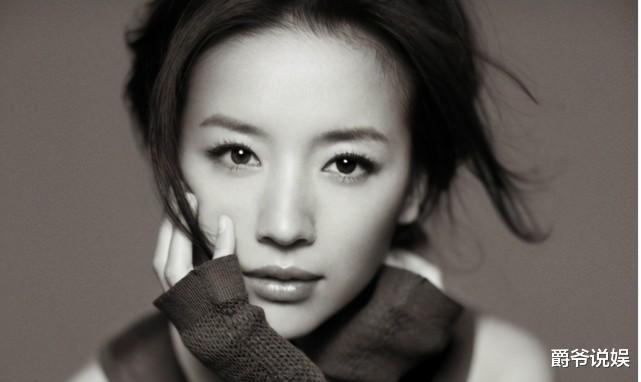 董洁|董洁,这辈子做过最错的一件事,就是嫁给潘粤明