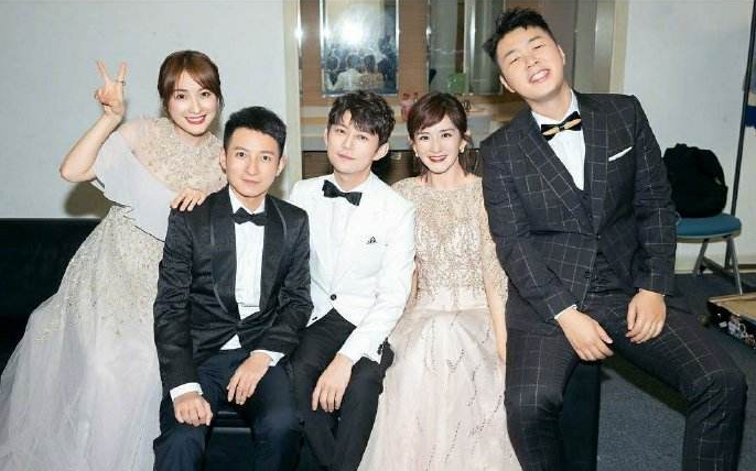 何炅|《你好星期六》首播获差评，小漾刻意模仿谢娜，还要何炅帮忙圆场