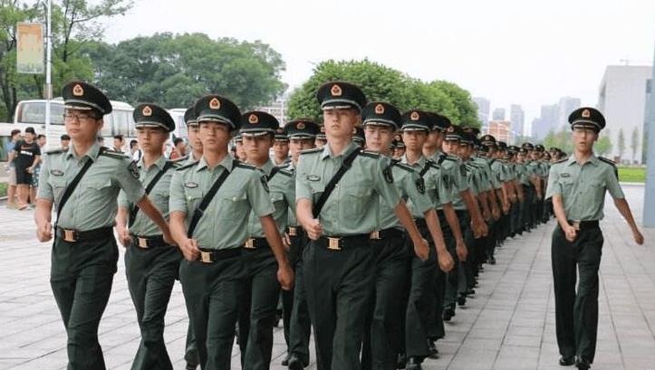 中央财政|军校为何受冷落？今年提前批招录结束，军校降分录取未招满！