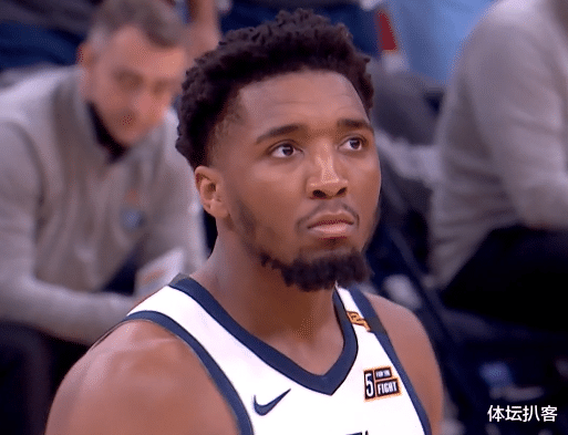 爵士队|3场2-2后，西部首支晋级球队浮出水面：联盟第1大逆转，黑8没戏了