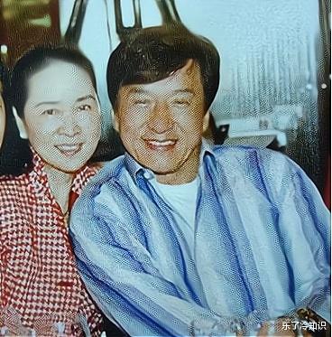 徐璐|没有美颜滤镜的年代，林凤娇曾经有多美？难怪成龙非娶不可