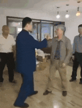 高尔夫球|高尔夫球虽然是富人运动，比较小众，但是球迷还是很多的
