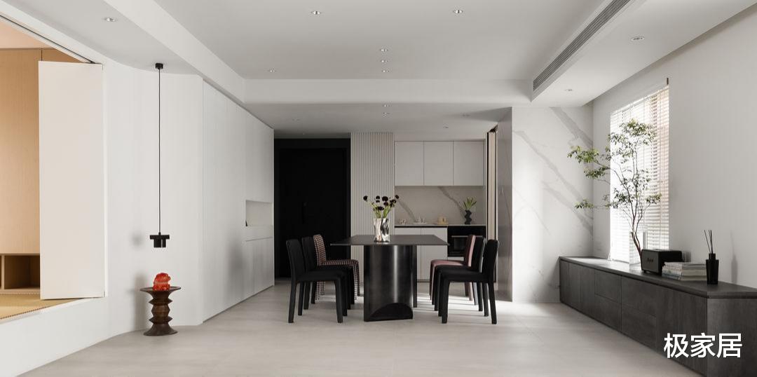 143平的简约房，空间堪比300平，宽敞到客人都表示羡慕