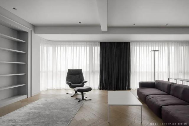 241㎡现代复式,简约时尚的设计,看似简单也高级