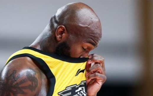 多米尼克·瓊斯|過得不開心？瓊斯接連炮轟球隊，曾向威姆斯表態想去國手多的球隊