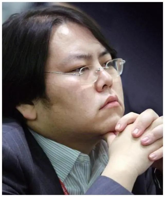 刘嘉玲|离婚后成亿万富婆，她搞垮了首富？