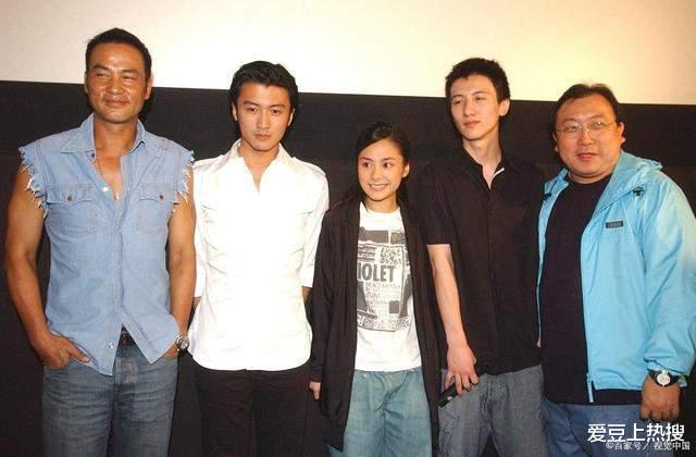 王菲|王菲女儿深夜发文吐露心声，内容大胆奔放，14岁已有母亲非凡气质