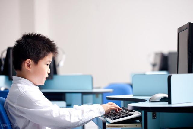 壹心大哥|明明是孩子叛逆厌学,为什么要求父母成长?壹心大哥聊家庭教育