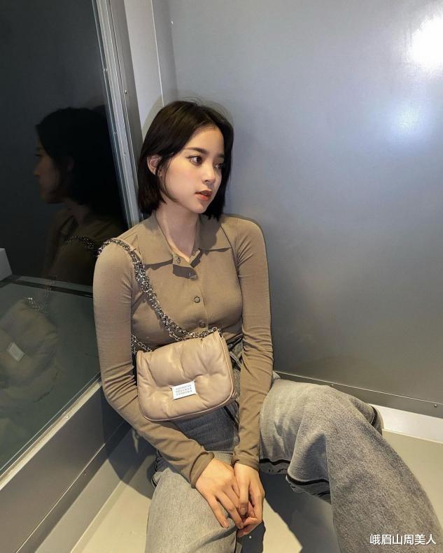 峨眉山周美人|张子枫欧阳娜娜合体拍大片，甜美少女×清澈少年，青春气息满满