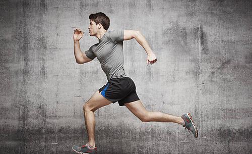 脑出血|血压高到多少会发生脑出血呢？医生给出“参考值”，请对照自查