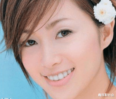 酒井法子|酒井法子的堕落之路：从玉女到艳星，乞讨，沦为国际乞丐