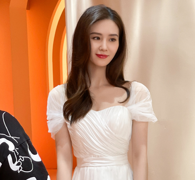 央视|央视中秋晚会名单公布，周深等艺人在列，其他电视剧台为难了！