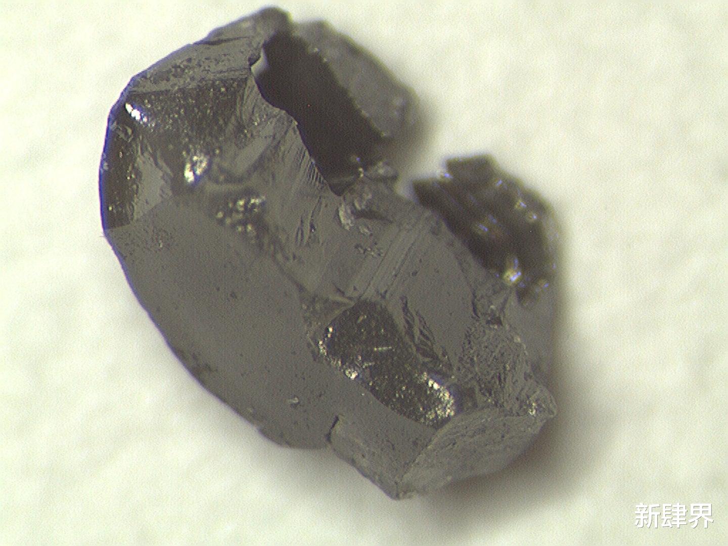 钻石 钻石含有地球古老大气的残余物