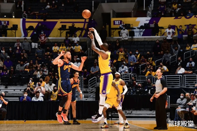 史蒂夫·科尔|湖勇赛后！科尔被打服+提输球原因却甩锅，詹浓凡尔赛暗讽格林