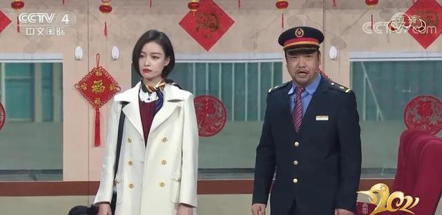 春晚|春晚斗艳，杨幂红裙凹凸紧致，佟丽娅白皙丰腴，热巴娇媚艳压全场