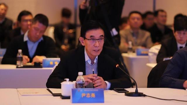 光刻机|11台光刻机已到货！ASML助力国产芯片，中国半导体迎来“曙光”