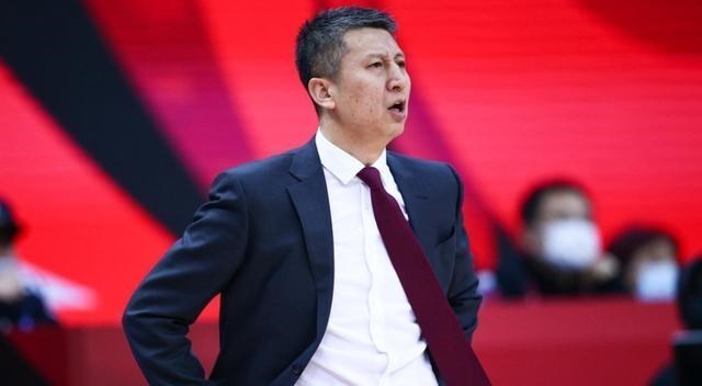 广州男篮|14分大逆转，广州末节翻盘，郭士强振臂高呼，季后赛还有悬念