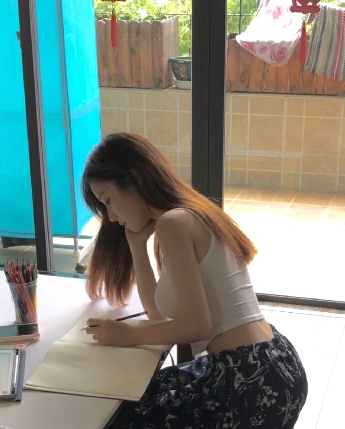 小妮的故事 追女孩子要尝试主动！