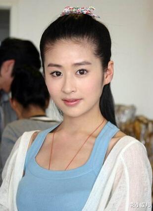 颖儿|颖儿翻红再次告诉85花们：35岁了，就别再硬凹“少女人设”