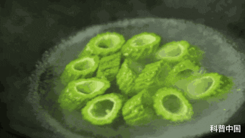 苦瓜|原来苦瓜熟了是甜的!吃苦瓜真的能降血糖了?别再被骗了