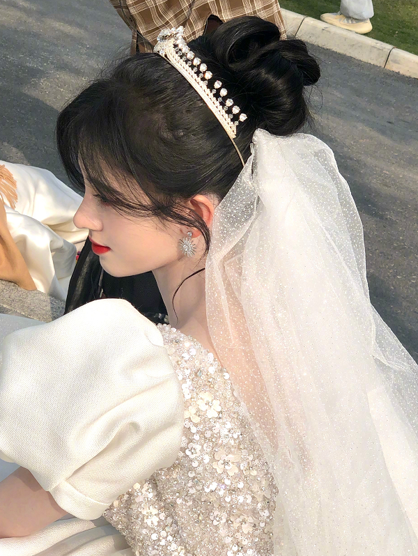 鞠婧祎|鞠婧祎穿婚纱走哪“捂”哪,当她挪开手的那一刻,粉丝疯狂截屏